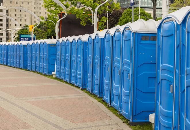 convenient and clean portable restroom units for outdoor festivals and concerts in Moss Point